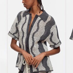 New Kotn Women's Masrah Knit Shirt in Black/Marshmallow. Size medium.